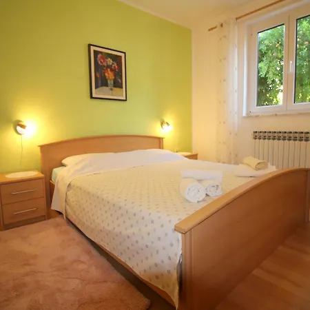 Appartement Radojka Mit Grill In Altstadtnaehe Poreč