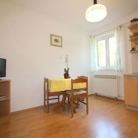 Appartement Radojka Mit Grill In Altstadtnaehe Poreč