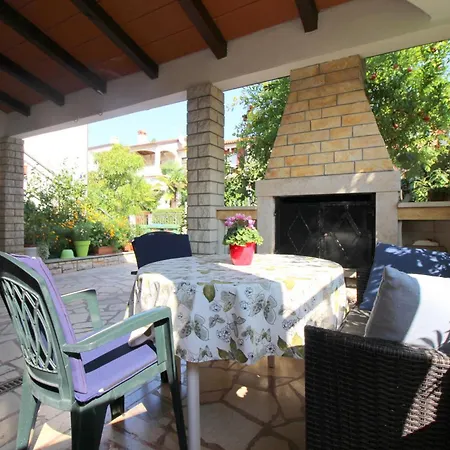 Radojka Mit Grill In Altstadtnaehe Appartement